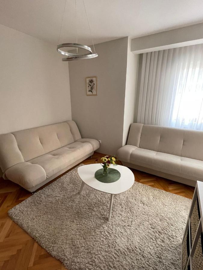 Apartman Filip Lux City Center Novi Pazar Extérieur photo
