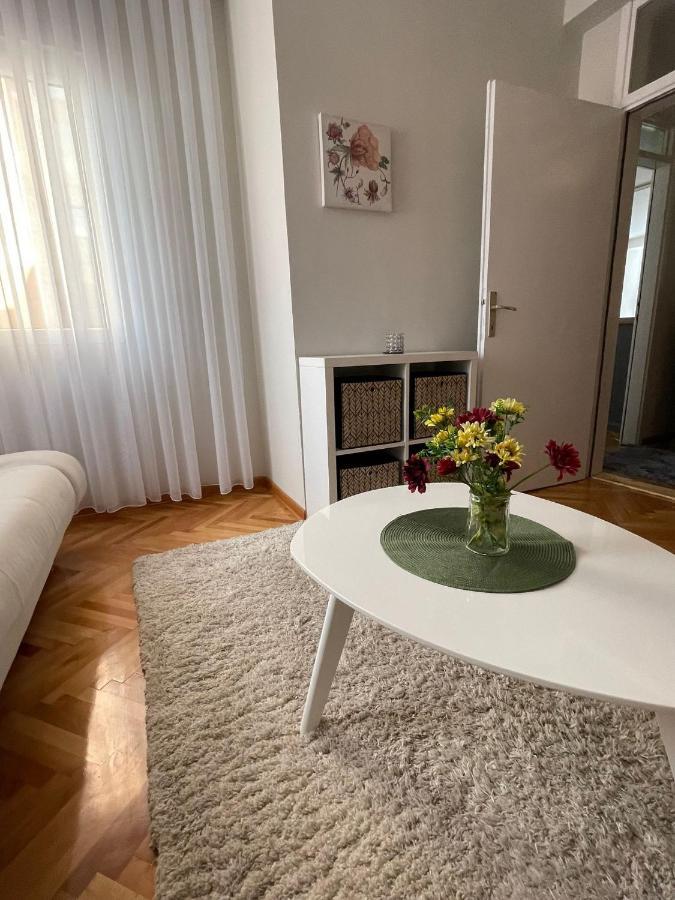 Apartman Filip Lux City Center Novi Pazar Extérieur photo